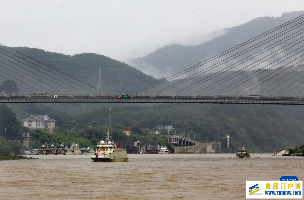 第155次中老缅泰湄公河联合巡逻执法行动启动(图1)