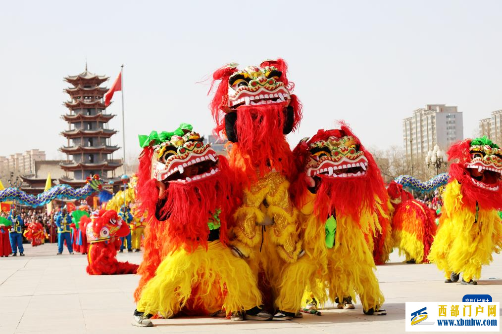 甘肃多地社火闹新春(图2) 甘肃多地社火闹新春(图2)