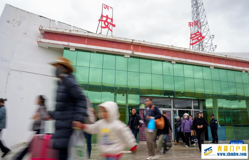 一名高原铁路人的“天路”守望(图5)